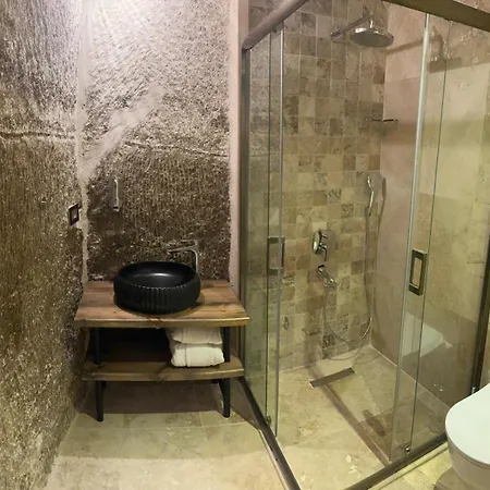 Hira Cave Отель 5*