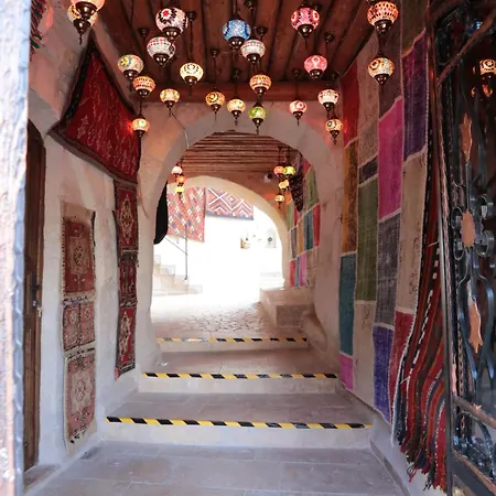 فندق Hira Cave 5*
