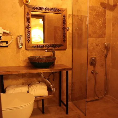 Hotel Hira Cave